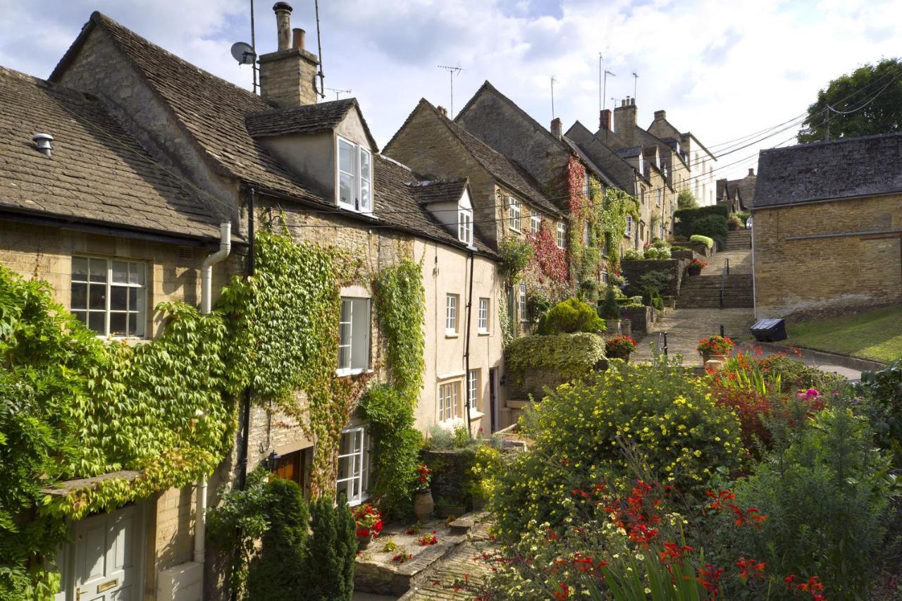 Heart Of The Village Cotswold Cottage In Crudwell. Экстерьер фото